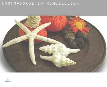 Foot massage in  Romezellier